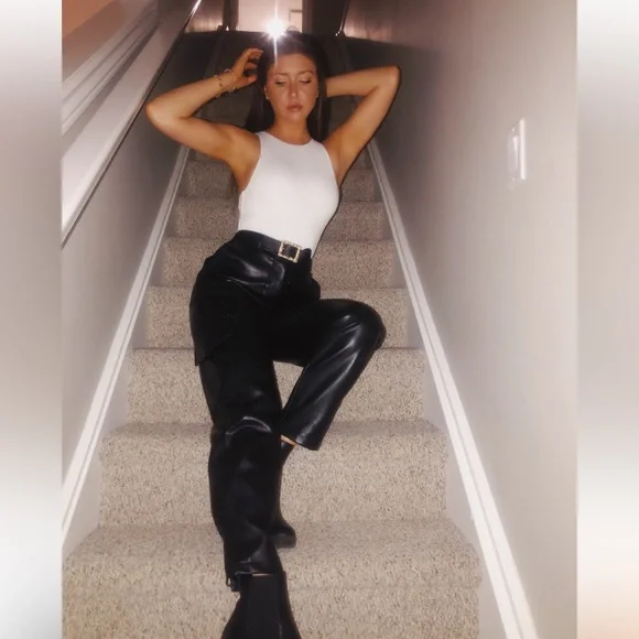 ARITZIA LEATHER PANTS 🖤 *style no longer sold!* - Picture 3 of 6